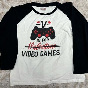 Boys Valentine’s Day Shirt long sleeve size 12 black white red